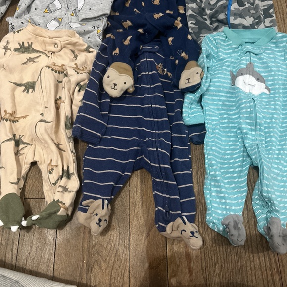NB-3 month sleeper bundle - Picture 2 of 3